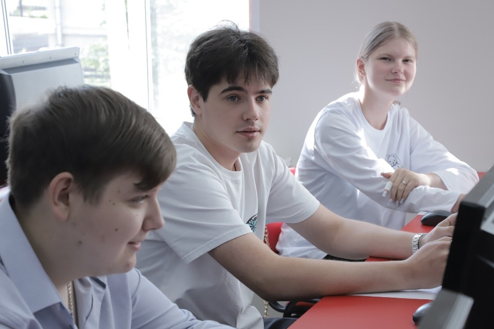 Абитуриенты ПсковГУ, поступающие на педагога, могут бесплатно пройти дополнительную профпереподготовку