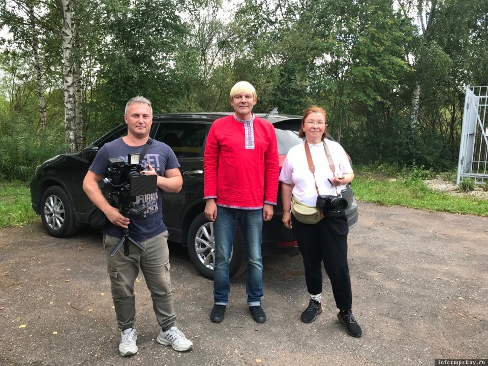 Очередной выпуск проекта «Русские дороги» отсняли в музее-заповеднике «Михайловское»