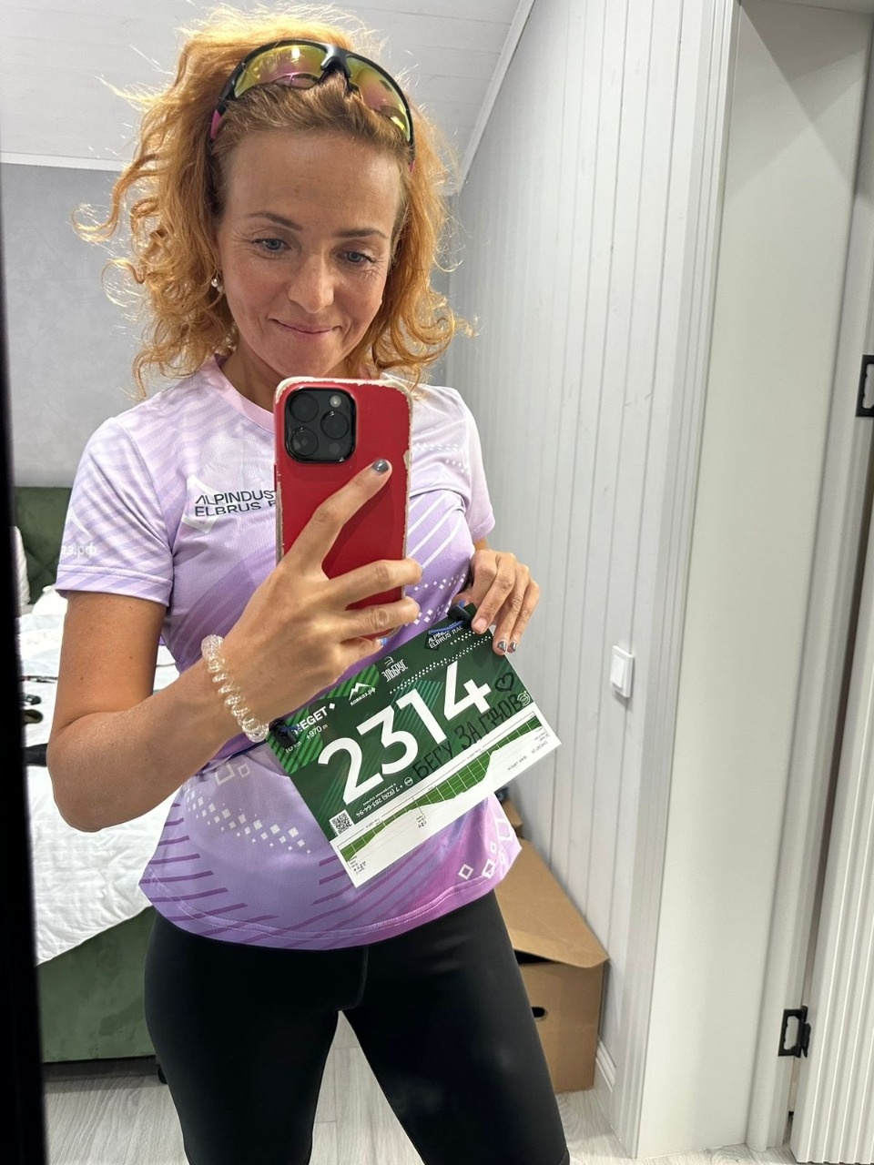 Москвичка посвятила Гдову свое второе восхождение на Эльбрус