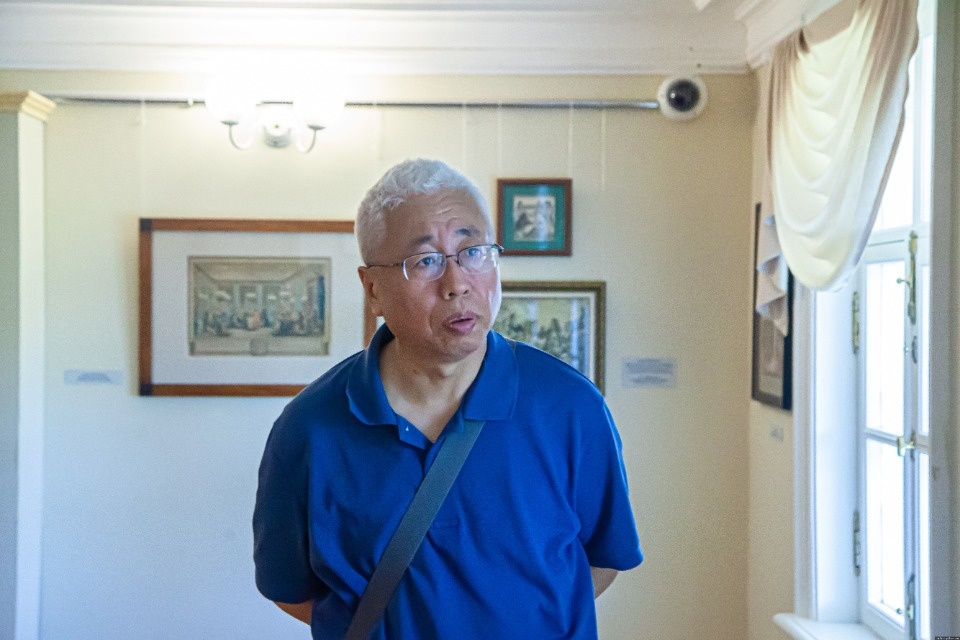 Пушкиногорский музей «Михайловское» посетил исследователь русской культуры в Китае Чжэн Тиу