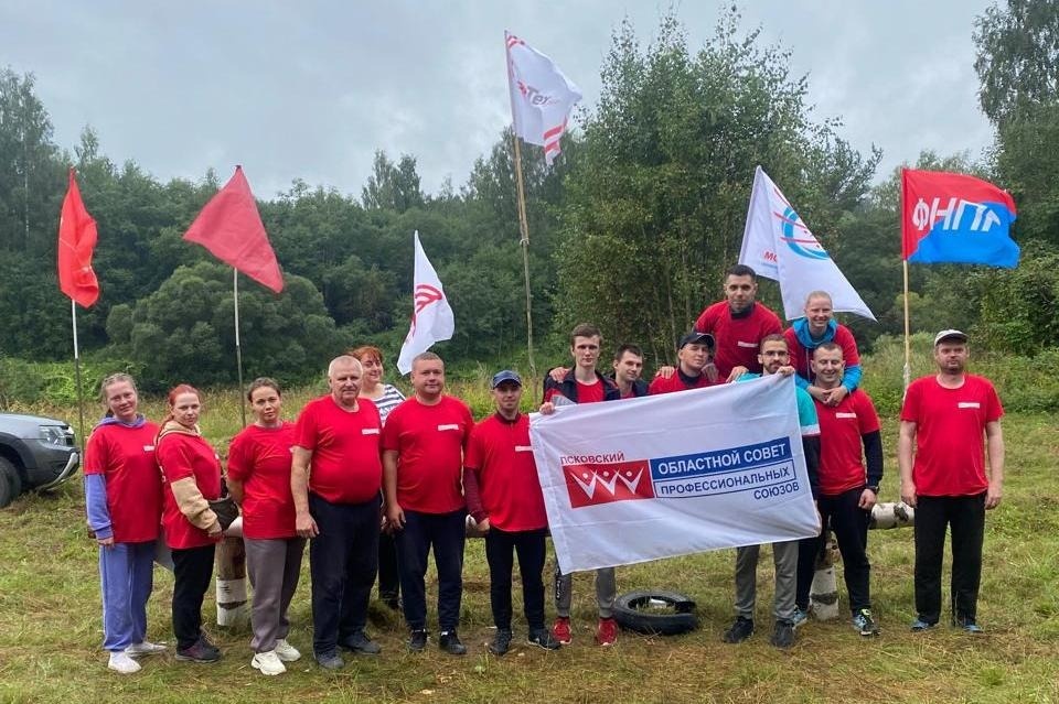 В лидеры турслёта вошла команда «Профсоюзный стимул»