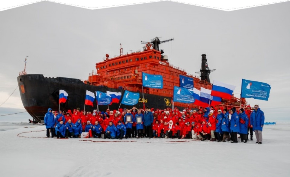 Псковская школьница отправилась с экспедицией на Северный полюс на «Ледоколе знаний»