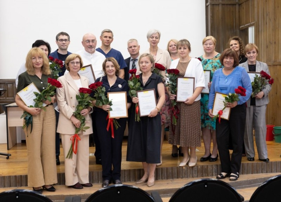 Псковским медикам вручили награды Минздрава России