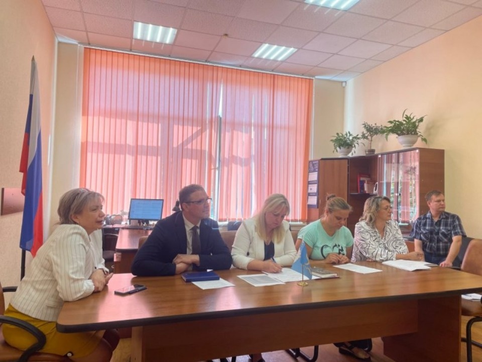 Опытом обеспечения деятельности мировых судей обменялись специалисты Псковской и Херсонской областей