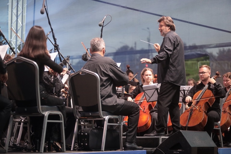 Музыка над водной гладью