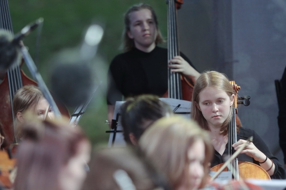 Музыка над водной гладью