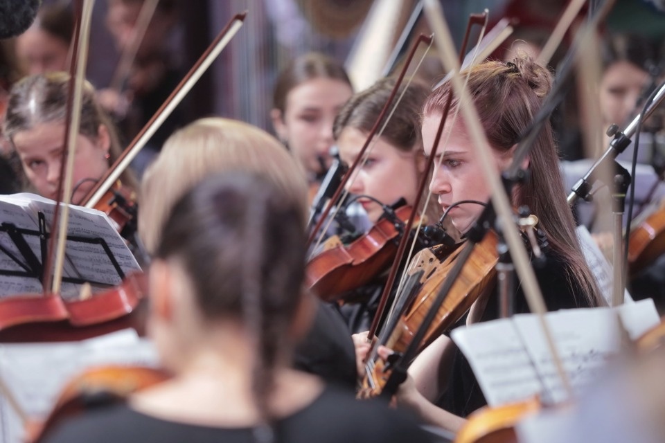 Музыка над водной гладью