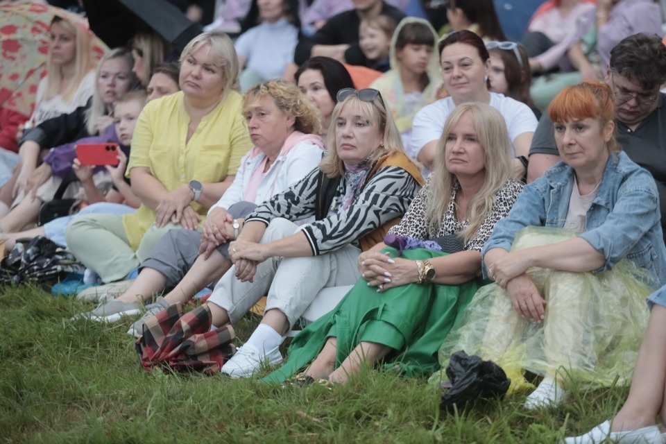 Музыка над водной гладью