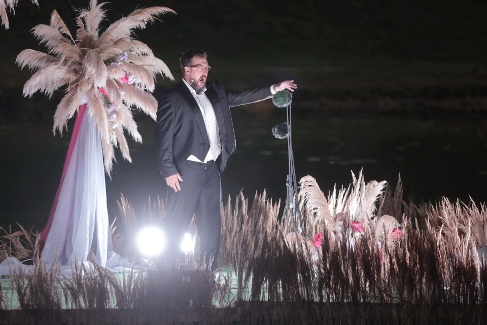 Музыка над водной гладью