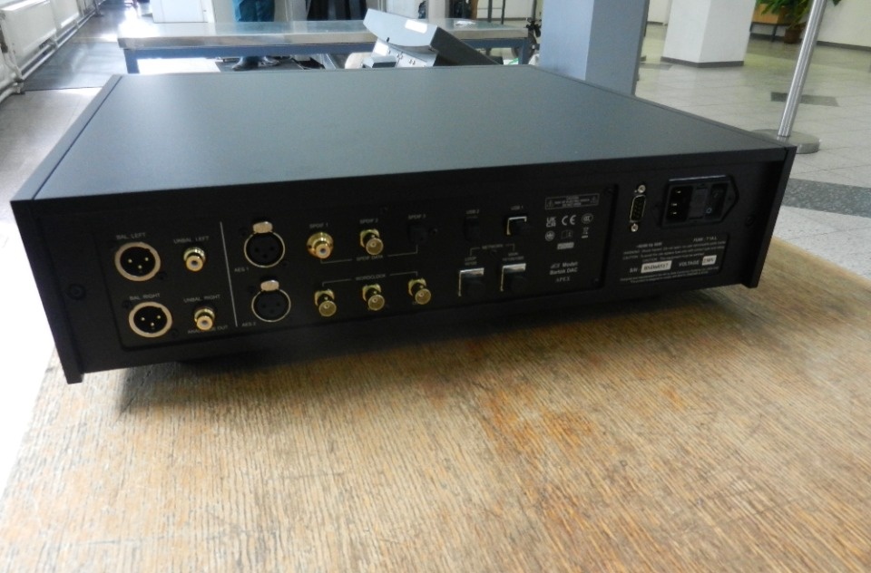 Звуковую аппаратура за 2 млн рублей пытался незаконно ввезти латвиец через госграницу России под Псковом