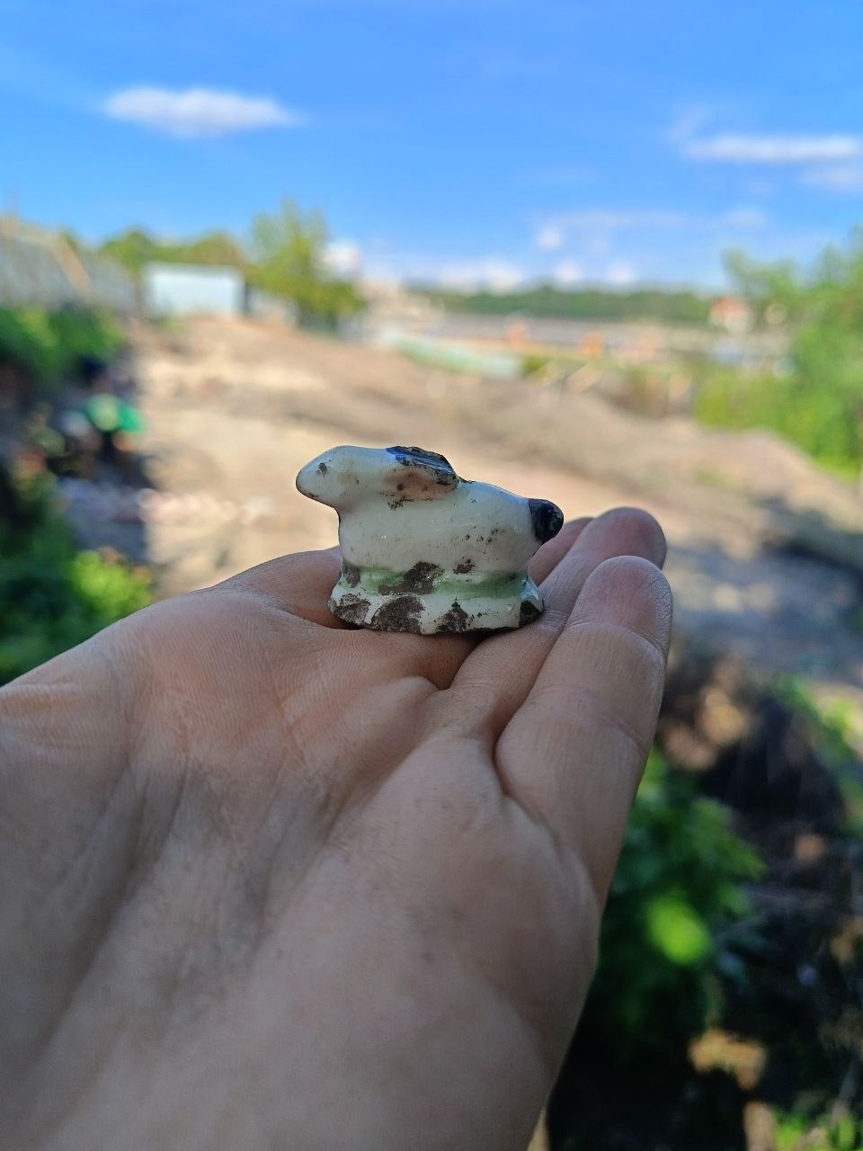 Очередными находками из раскопа на Красноармейской набережной в Пскове поделились археологи