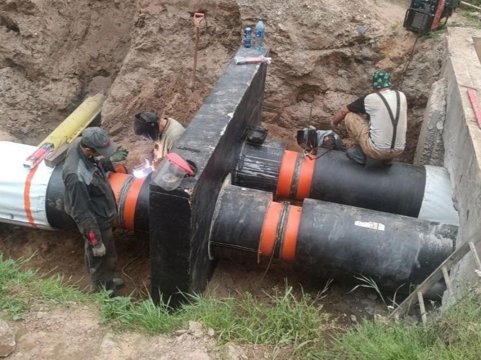 Подачу горячей воды в 14 домов и детский сад в Пскове могут возобновить позднее