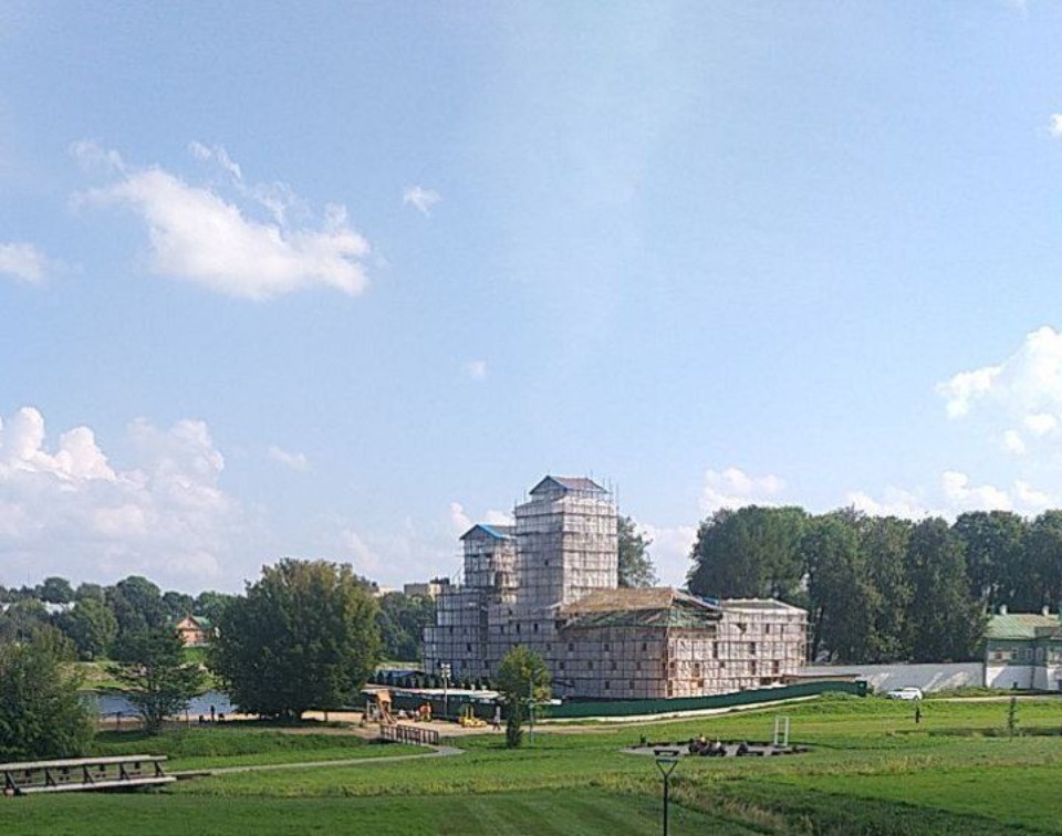 В Стефановской церкви Мирожского монастыря завершена вычинка и докомпановка разрушенной кладки В Стефановской церкви Мирожского монастыря завершена вычинка и докомпановка разрушенной кладки