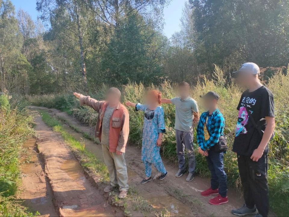 Пятеро уроженцев Центральной Азии пытались незаконно выехать из России через госграницу под Псковом