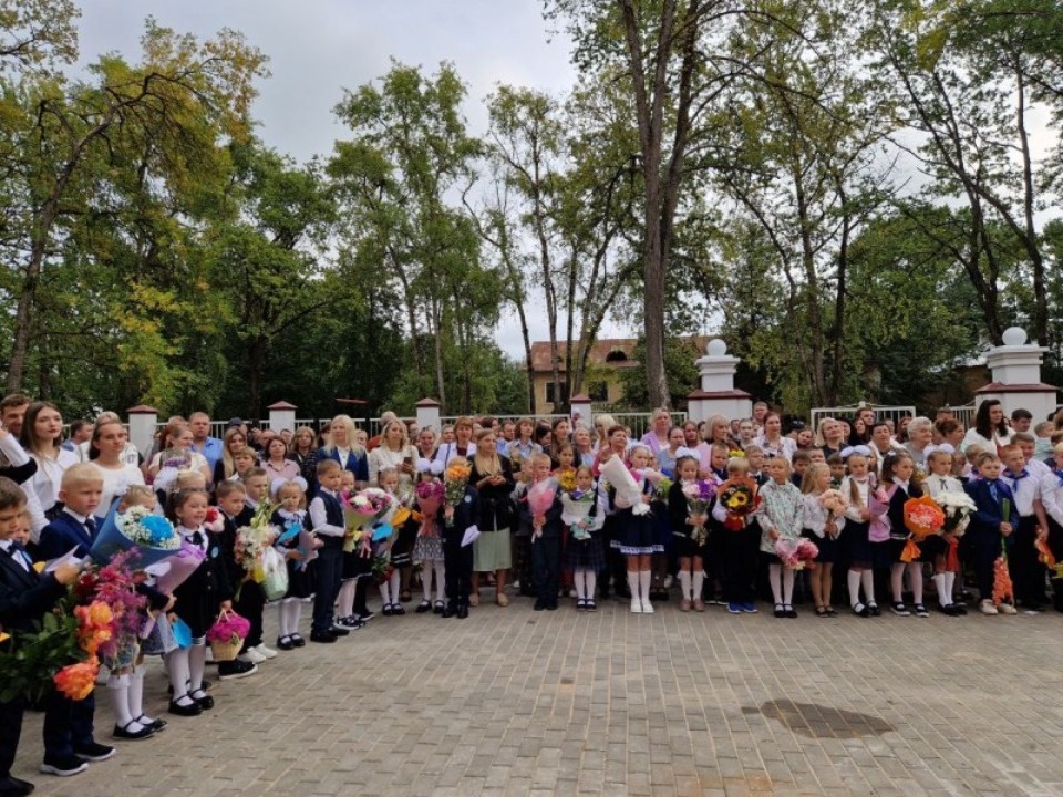 Печорская лингвистическая гимназия после реконструкции открыла двери для учеников