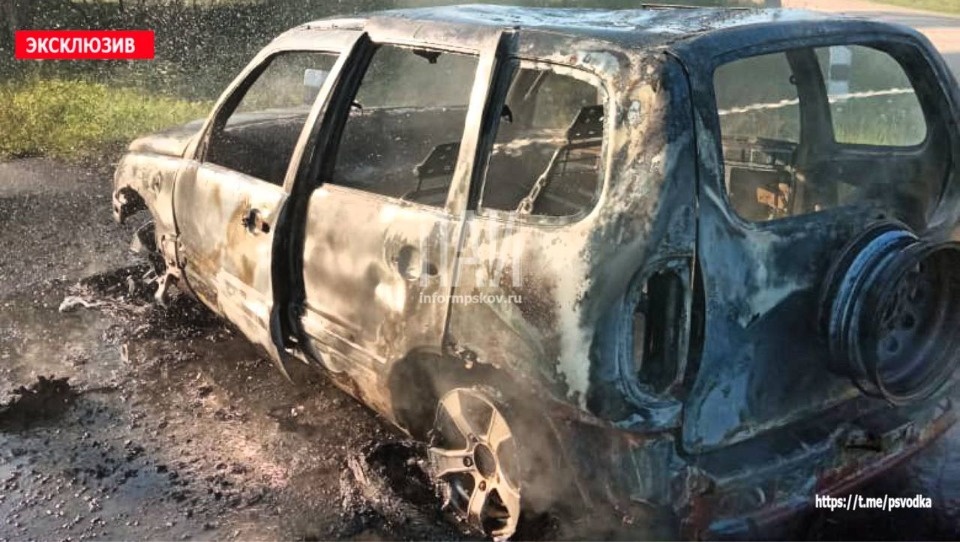 Niva Chevrolet горела в Себежском районе