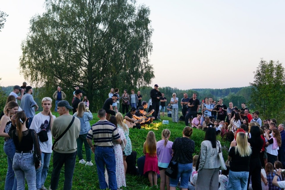 Группа «Три дня дождя» выступила в музее-заповеднике «Михайловское»