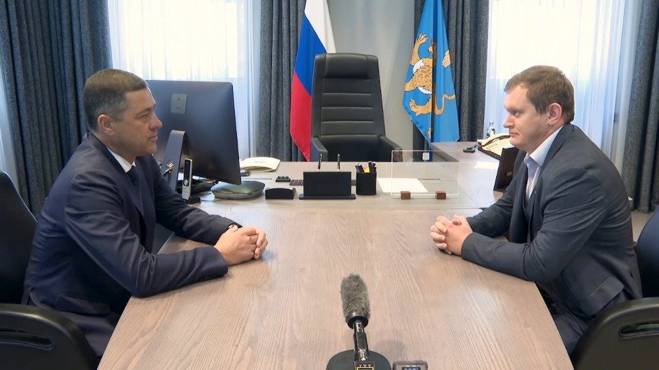 Губернатор Псковской области встретился с новым главврачом детской областной больницы
