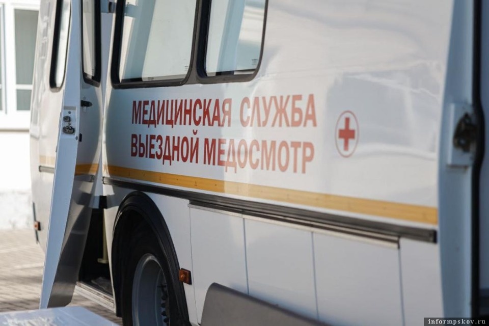 146 жителей Псковской области привились от гриппа в передвижных комплексах во время выборов