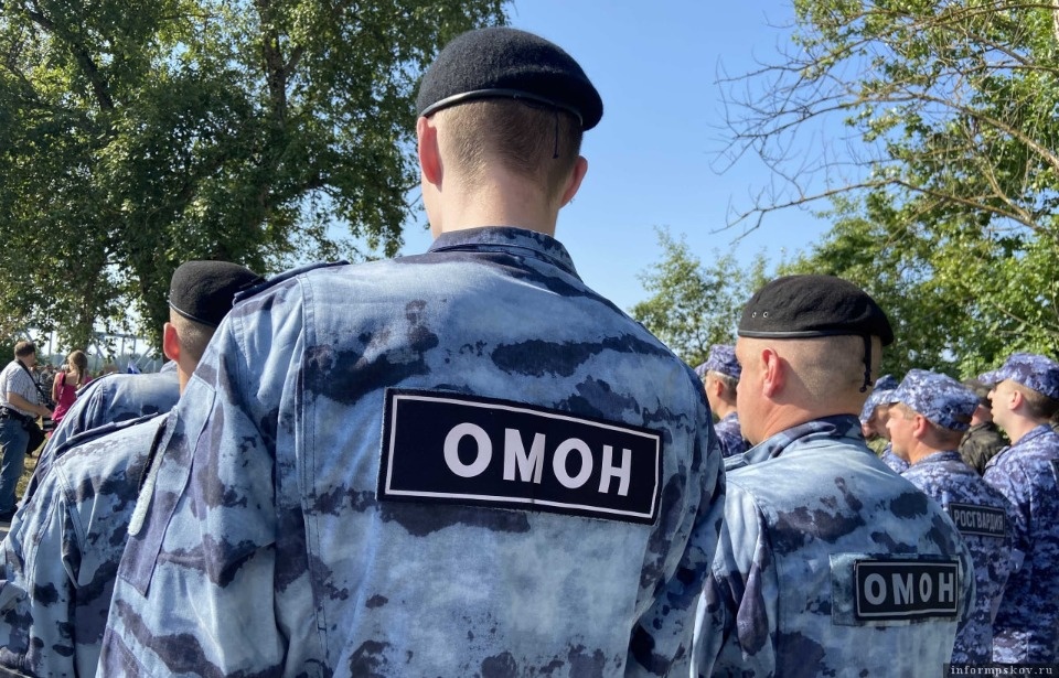 Псковичей приглашают на службу в ОМОН «Кром»