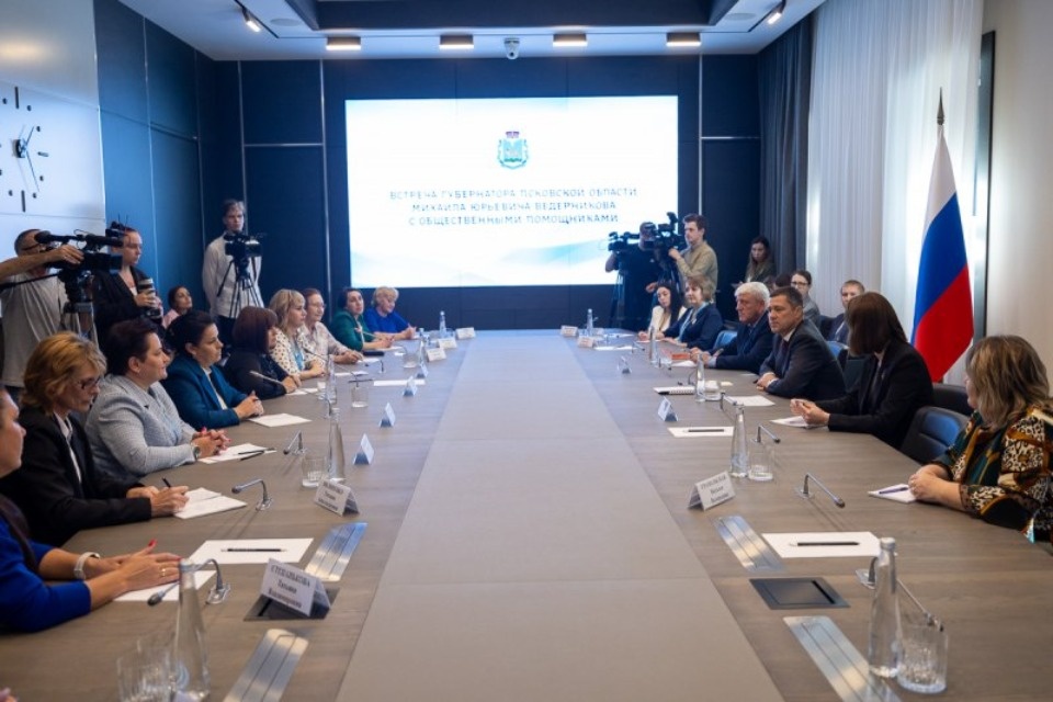 В Псковской области планируют выпустить серию тетрадей с Героями СВО В Псковской области планируют выпустить серию тетрадей с Героями СВО