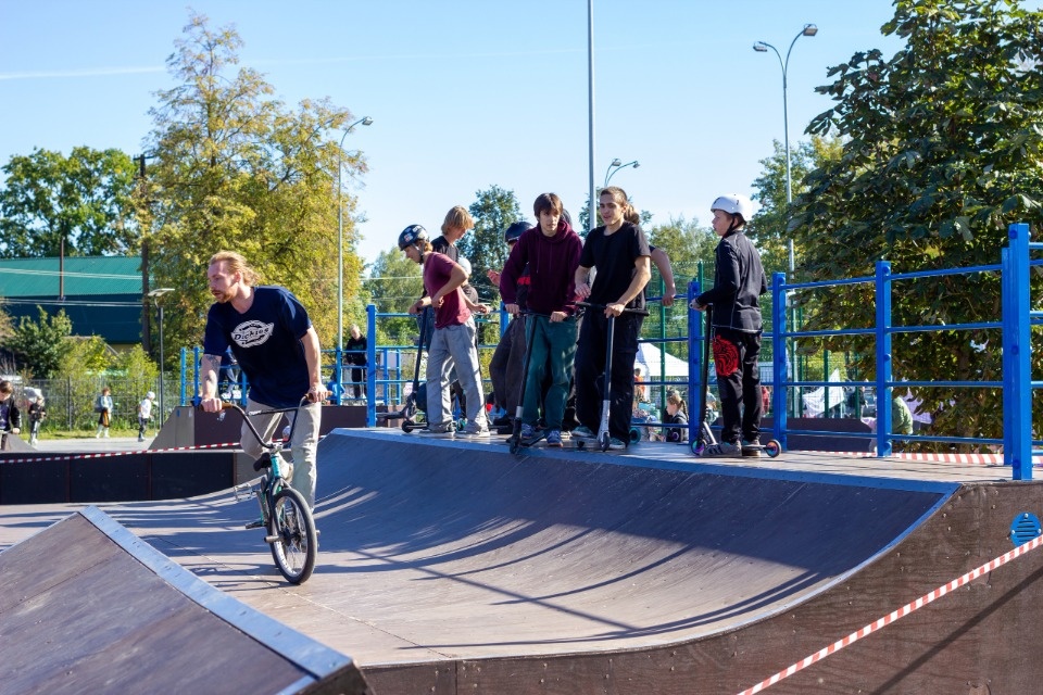 Порядка тысячи человек посетило фестиваль «Плеск» в Пскове 