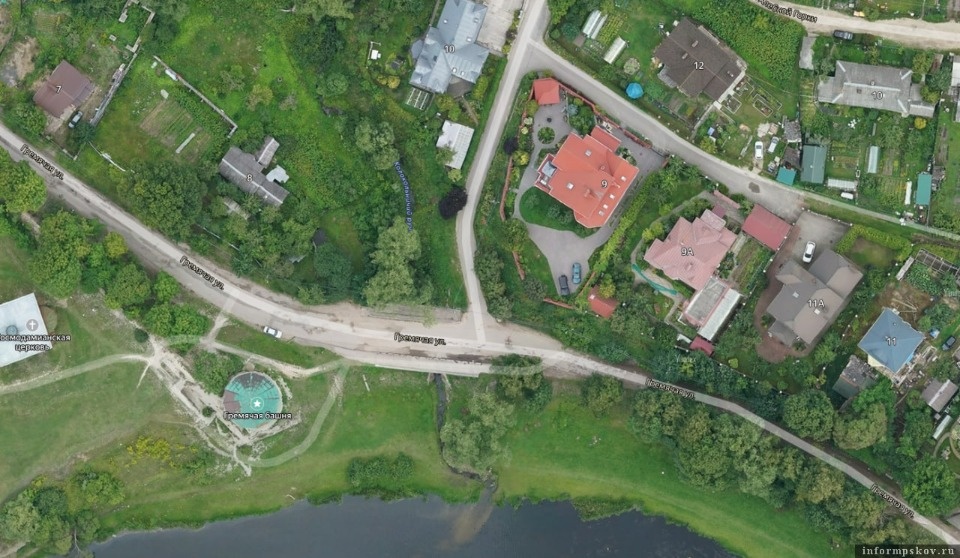 В Пскове введен режим повышенной готовности из-за угрозы обрушения моста 