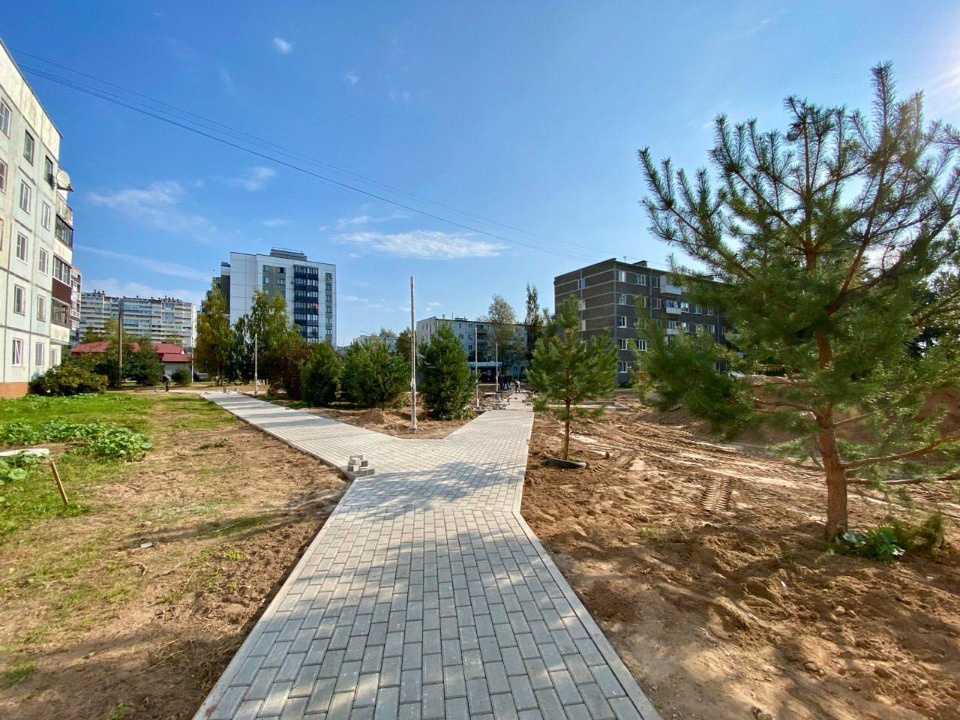 Мини-сквер в микрорайоне Овсище Пскова благоустроят до конца октября