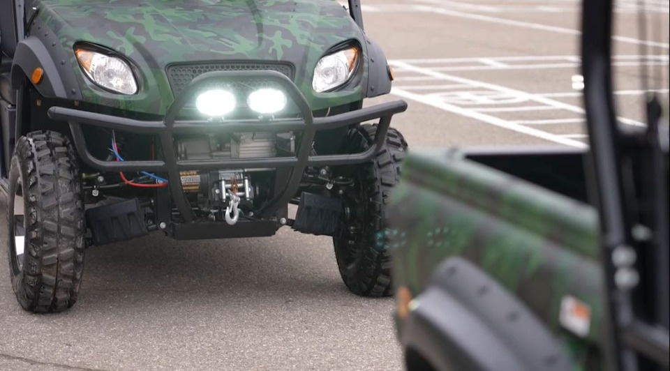 Пять электробагги передали псковской 76-й дивизии Пять электробагги передали псковской 76-й дивизии