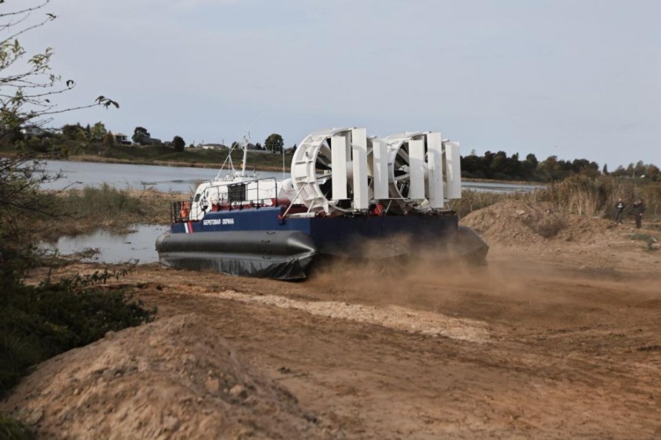 В Псковской области спустили на воду новый пограничный сторожевой катер