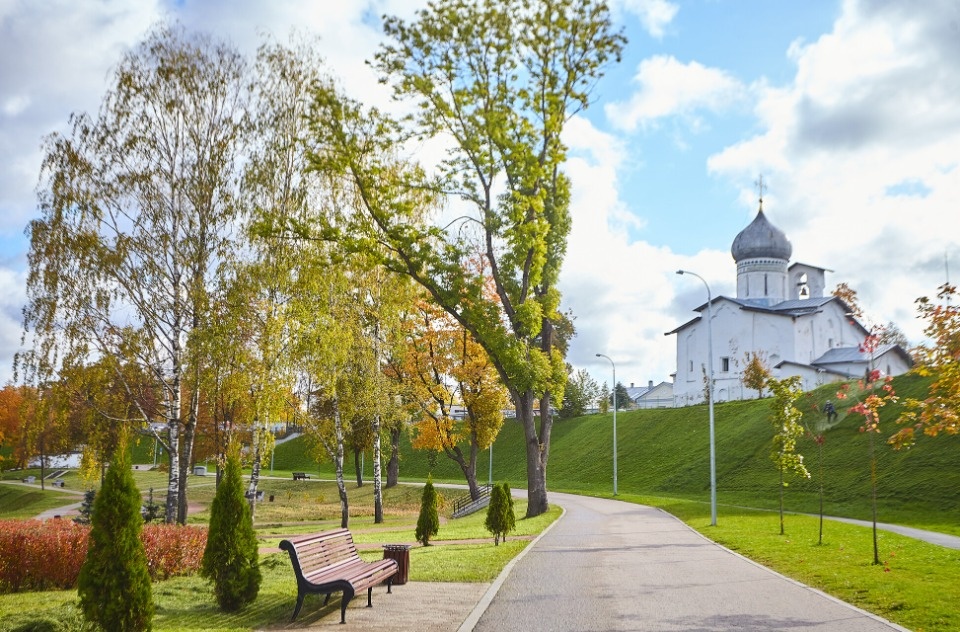 До +15 градусов прогреется воздух в Псковской области 2 октября