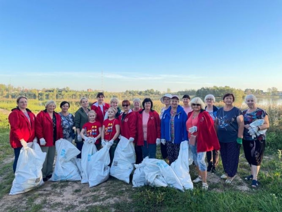 Более 15 км береговой линии водоемов в Псковской области очистили от мусора в сентябре Более 15 км береговой линии водоемов в Псковской области очистили от мусора в сентябре