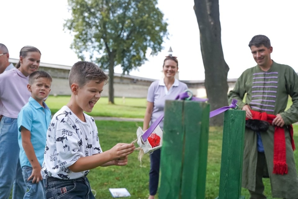 Почти 280 тысяч человек побывали на объектах Псковского музея в летние месяцы Почти 280 тысяч человек побывали на объектах Псковского музея в летние месяцы