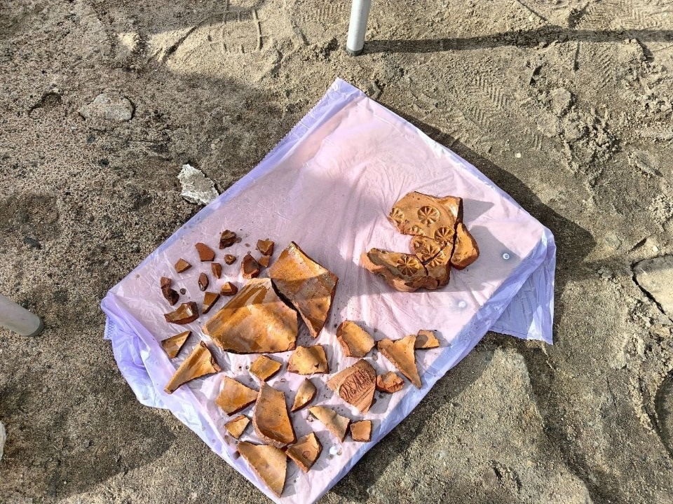 Археологи обнаружили на раскопе в Пскове кулинарную форму для выпечки