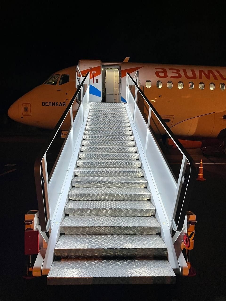 Новая техника поступила в аэропорт Пскова Новая техника поступила в аэропорт Пскова