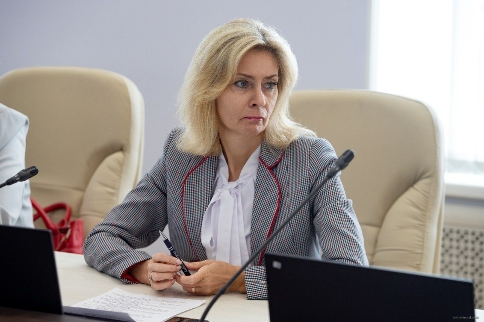 Новым сенатором от Псковской области в Совфеде РФ избрана Наталья Мельникова