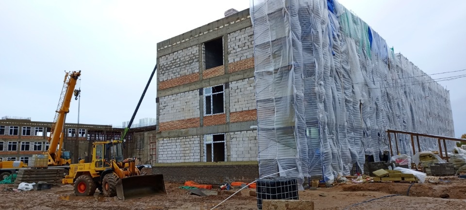 57% составляет готовность новой школы в Гдове 