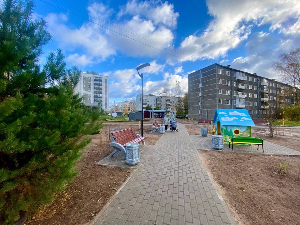 Завершены работы над мини-сквером «Белочкин хуторок» в Овсище города Пскова Завершены работы над мини-сквером «Белочкин хуторок» в Овсище города Пскова