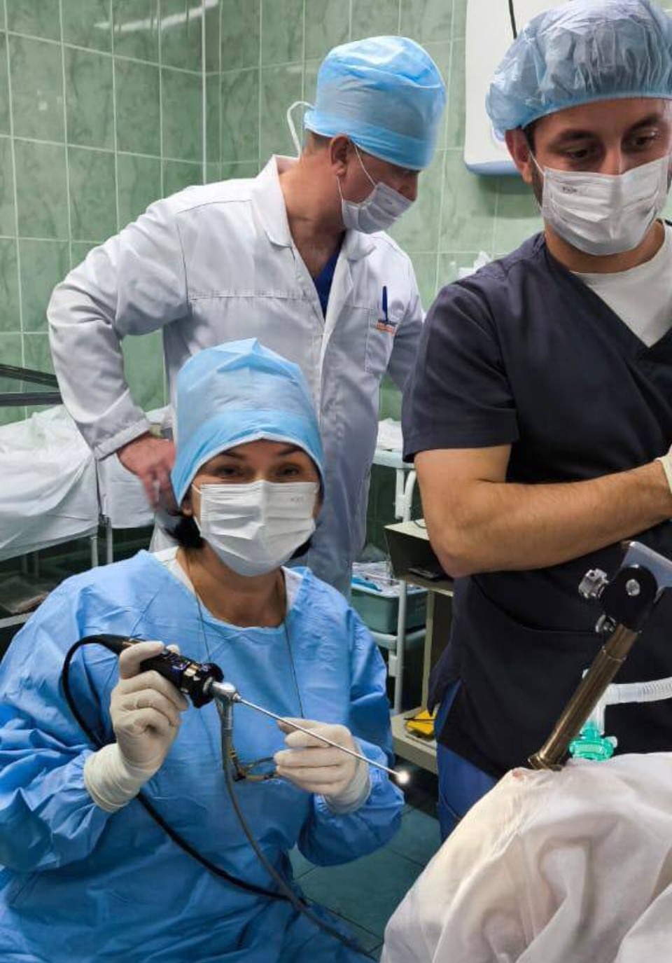 Петербургские врачи удалили из горла 11-летней псковички куриный хрящ