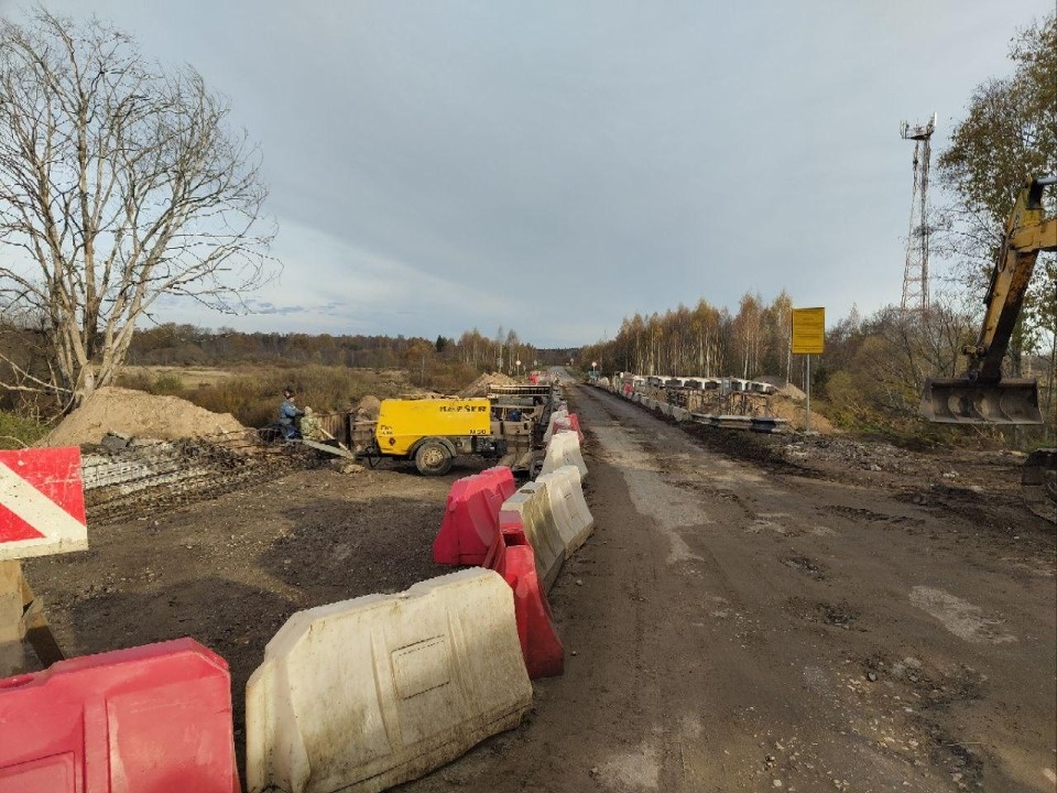 Мост через Пскову до деревни Черняковицы Псковского района перекроют 30 и 31 октября