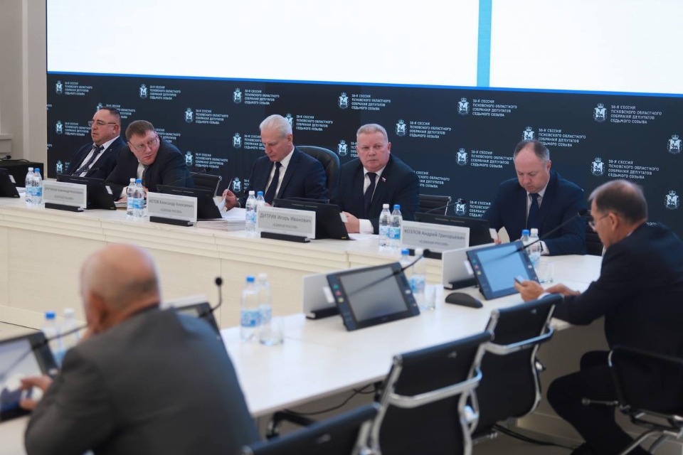 В Псковской области будет действовать единый закон о регулировании продажи алкоголя В Псковской области будет действовать единый закон о регулировании продажи алкоголя