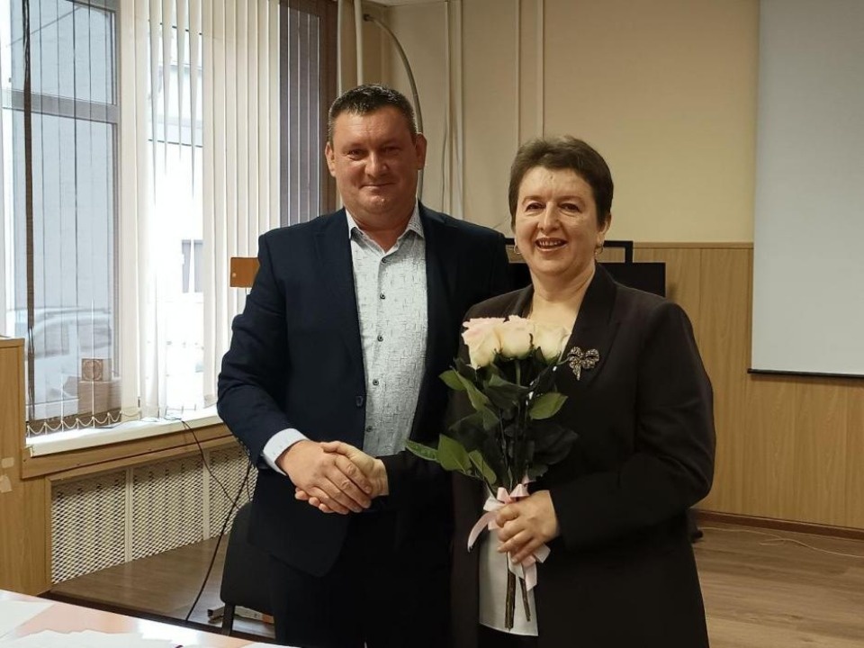 Елену Иванову избрали главой Бежаницкого муниципального округа Елену Иванову избрали главой Бежаницкого муниципального округа