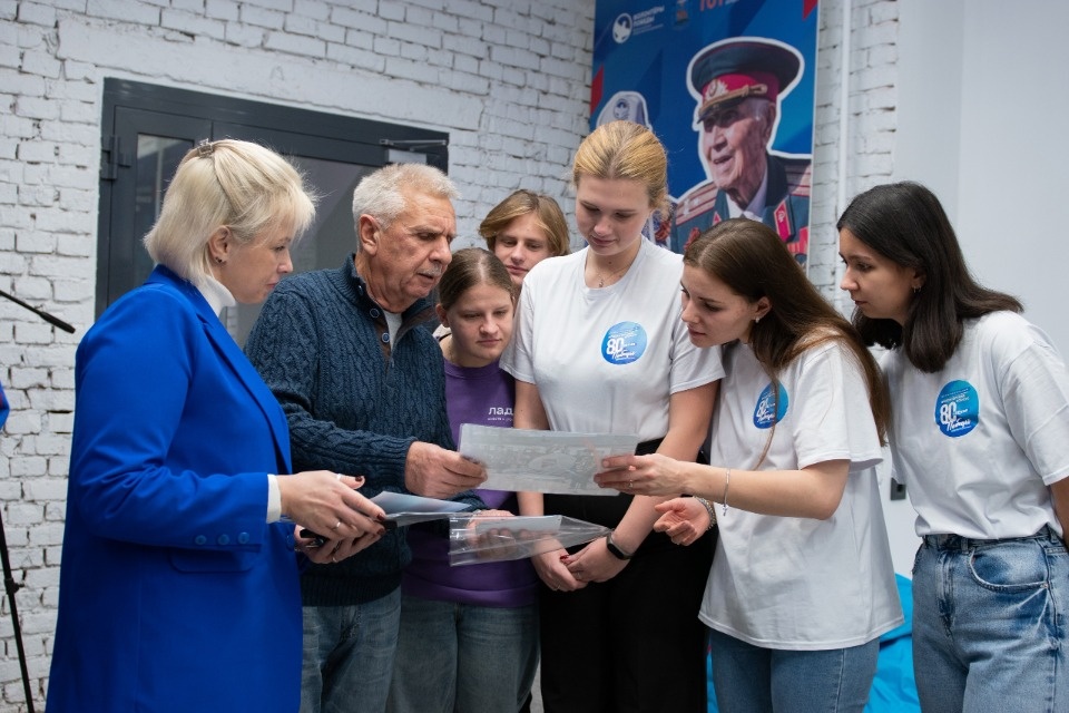 Волонтеров к 80-летию Победы будут готовить в профильном региональном центре