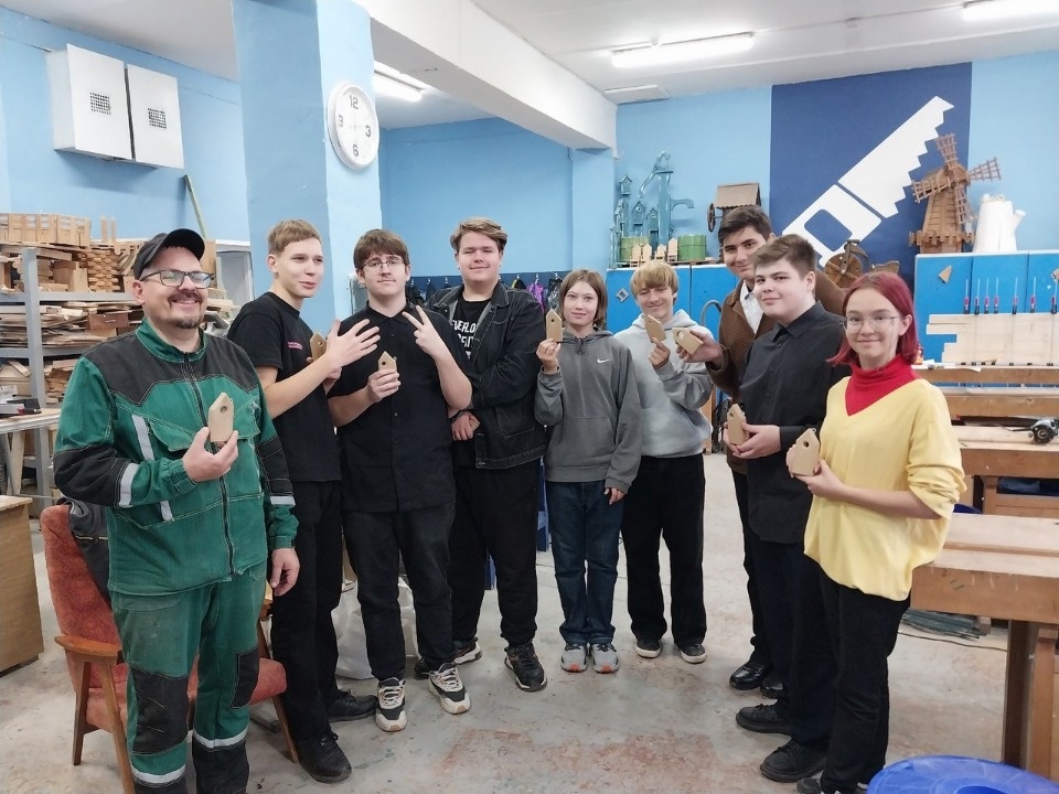 Школьники Псковской области продолжают знакомиться с профессиями