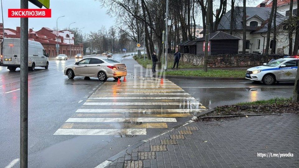 Попавшую под колеса иномарки пенсионерку госпитализировали в Пскове Попавшую под колеса иномарки пенсионерку госпитализировали в Пскове