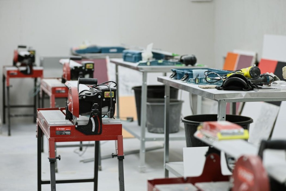 Семь штукатуров стали участниками конкурса «Лучший по профессии» в Пскове