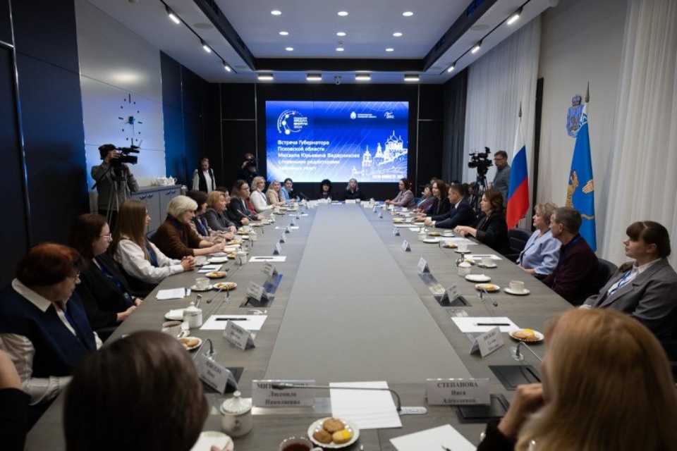 Михаил Ведерников встретился с редакторами районных газет