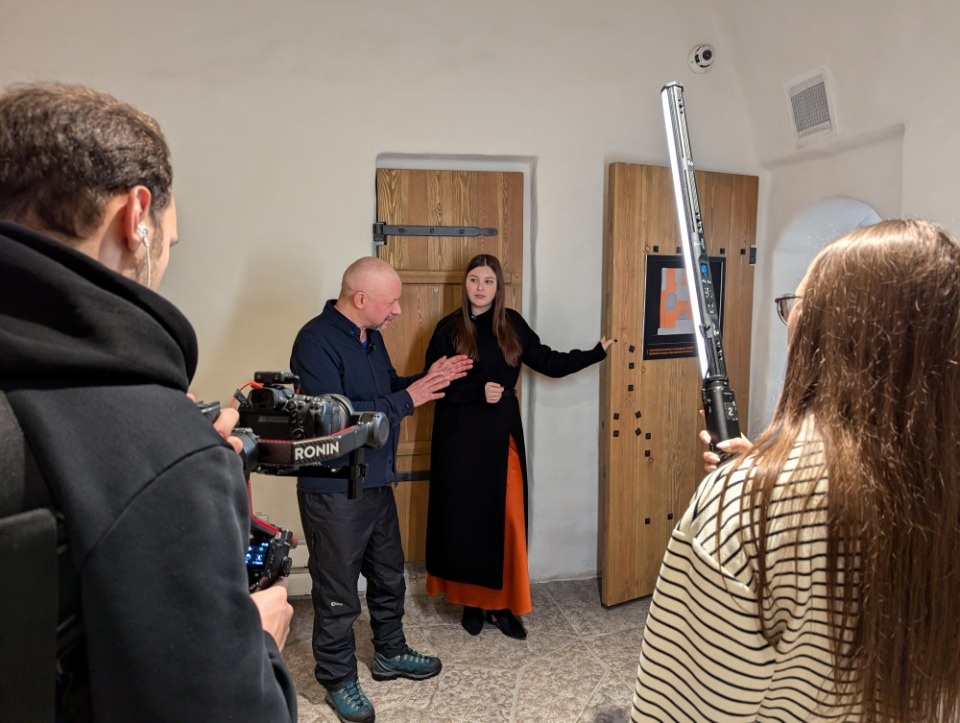 Съемочная команда телеканала РЕН-ТВ побывала в Псковском музее