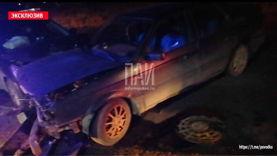 Девушка пострадала в результате ДТП в Пскове Девушка пострадала в результате ДТП в Пскове