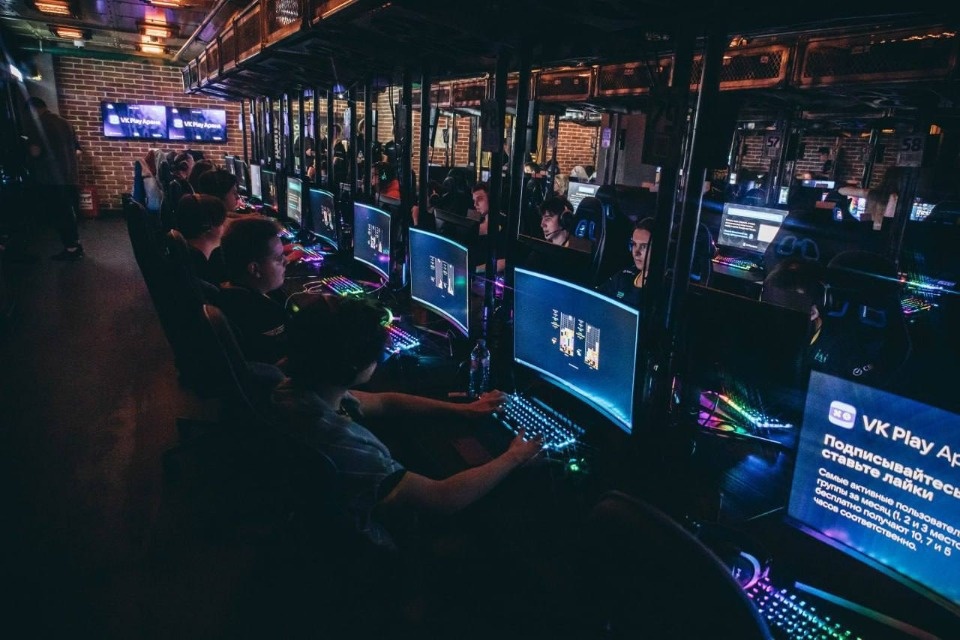 Команда Гуманитарного лицея Пскова вышла в финал киберспортивного конкурса Команда Гуманитарного лицея Пскова вышла в финал киберспортивного конкурса